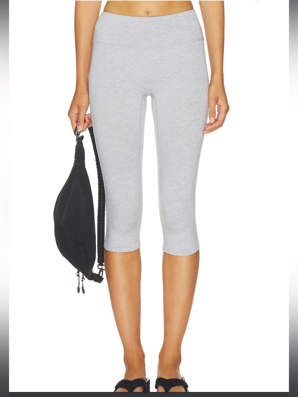 Loungewell Light Ricki Capri in Grey Heather
WellBeing + BeingWell
CA$ 153.97